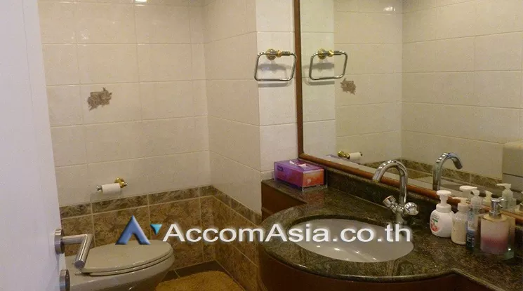 6  3 br Condominium For Rent in Charoennakorn ,Bangkok BTS Krung Thon Buri at Saichol Mansion AA22535