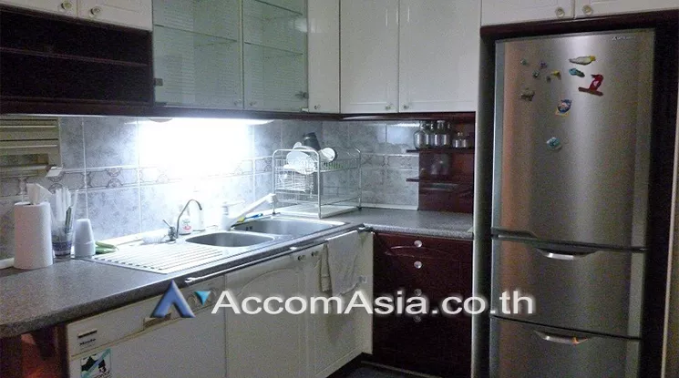 7  3 br Condominium For Rent in Charoennakorn ,Bangkok BTS Krung Thon Buri at Saichol Mansion AA22535