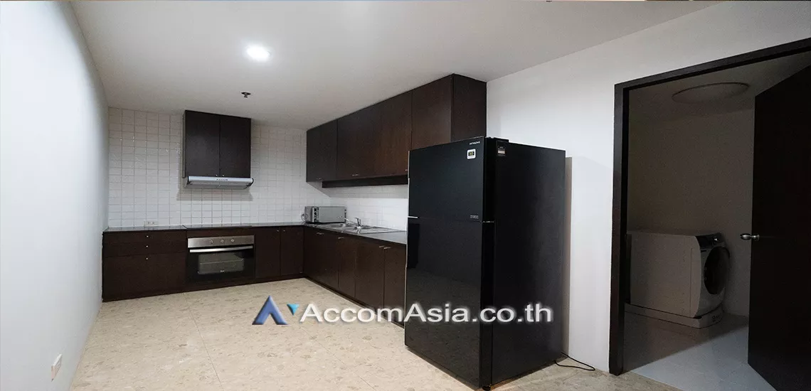 unit 2 Bedrooms  Condominium For Rent in Sukhumvit, Bangkok  near BTS Phrom Phong (AA22550)