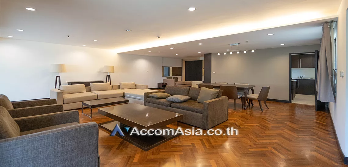  Baan Suan Petch Condominium  3 Bedroom for Rent BTS Phrom Phong in Sukhumvit Bangkok