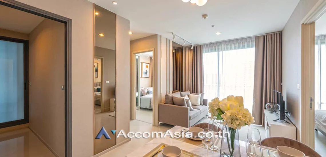  2 Bedrooms  Condominium For Sale in Sukhumvit, Bangkok  near BTS Ekkamai (AA22557)