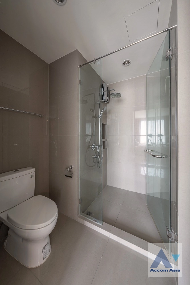 15  2 br Condominium For Sale in Sukhumvit ,Bangkok BTS Ekkamai at Rhythm Sukhumvit 42 AA22557