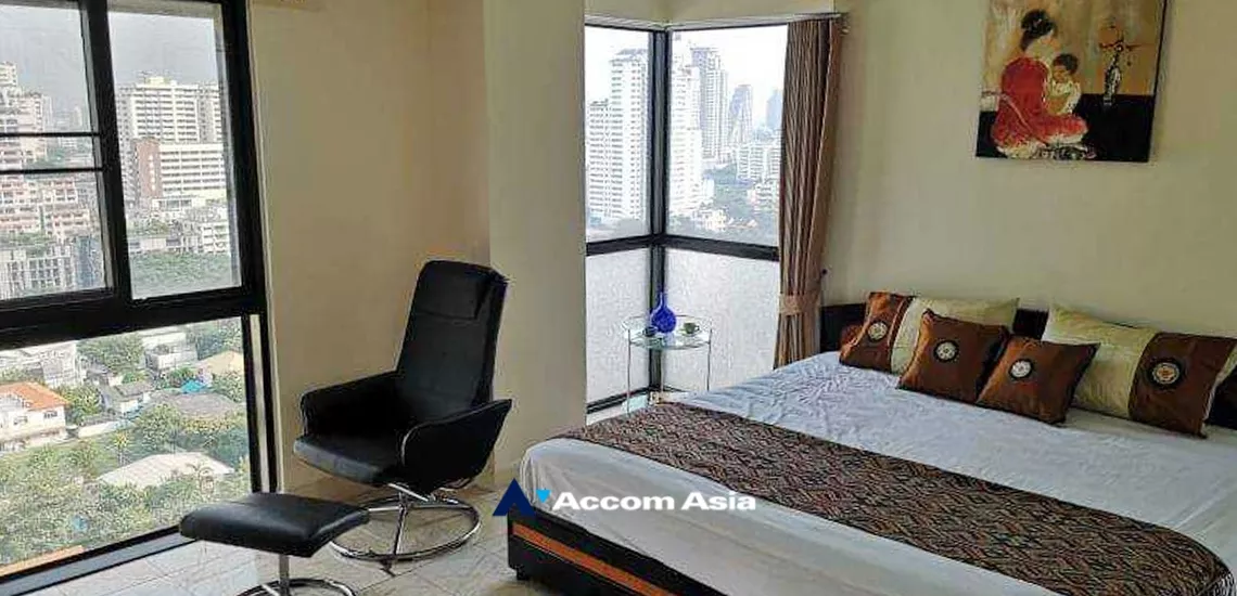 Pet friendly |  2 Bedrooms  Condominium For Rent in Sukhumvit, Bangkok  near MRT Phetchaburi (AA22560)
