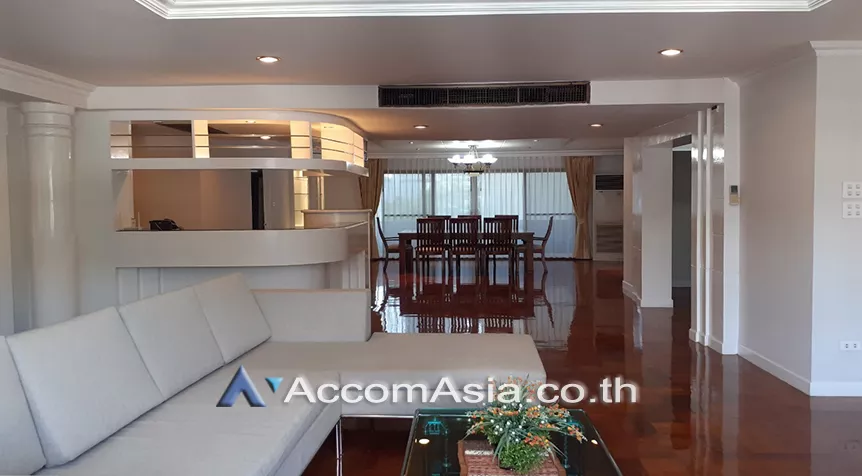 Big Balcony, Pet friendly |  Luxury fully serviced Apartment  3 Bedroom for Rent BTS Phrom Phong in Sukhumvit Bangkok