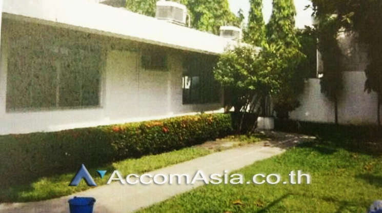  1  House For Rent in Bang Na ,Bangkok BTS Bearing AA22577