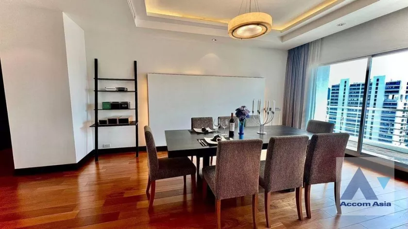 5  4 br Apartment For Rent in Ploenchit ,Bangkok BTS Ploenchit at Elegance and Traditional Luxury AA22596