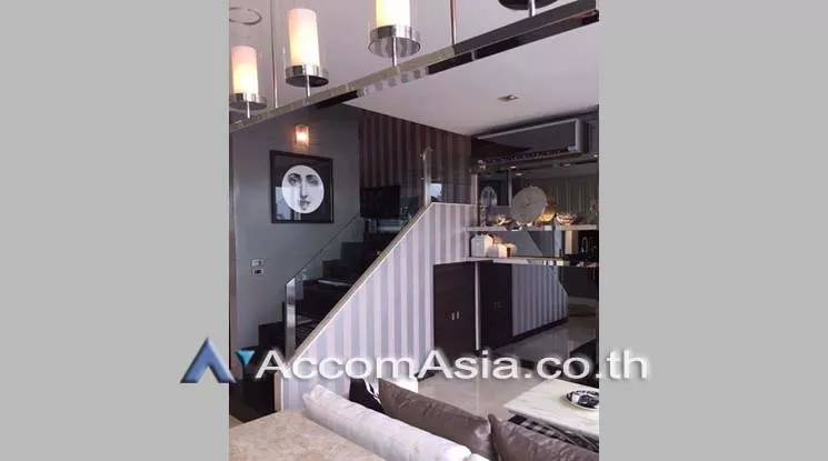 Duplex Condo |  2 Bedrooms  Condominium For Sale in Phaholyothin, Bangkok  near BTS Thong Lo (AA36029)