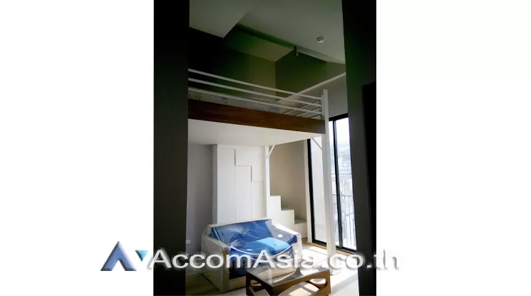  1 Bedroom  Condominium For Rent & Sale in Phaholyothin, Bangkok  near BTS Phaya Thai - ARL Phayathai (AA36524)