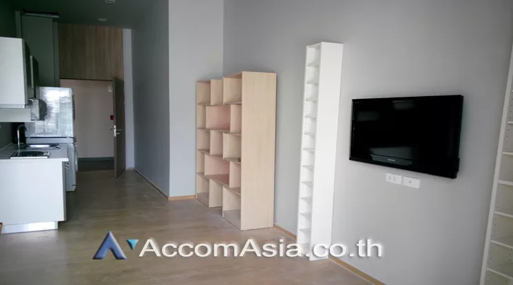  1 Bedroom  Condominium For Rent & Sale in Phaholyothin, Bangkok  near BTS Phaya Thai - ARL Phayathai (AA36524)