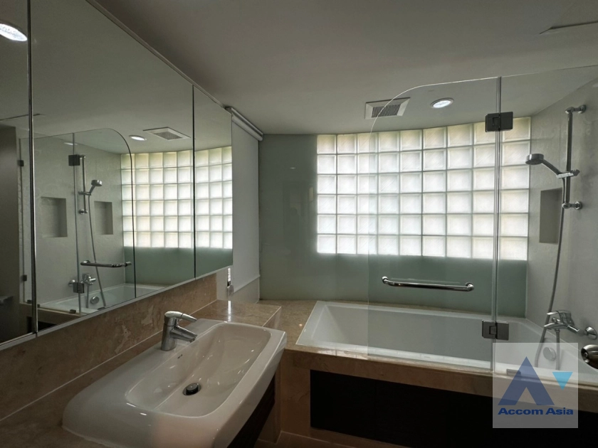 23  3 br Apartment For Rent in Sukhumvit ,Bangkok BTS Asok - MRT Sukhumvit at Warm Family Atmosphere 2016801