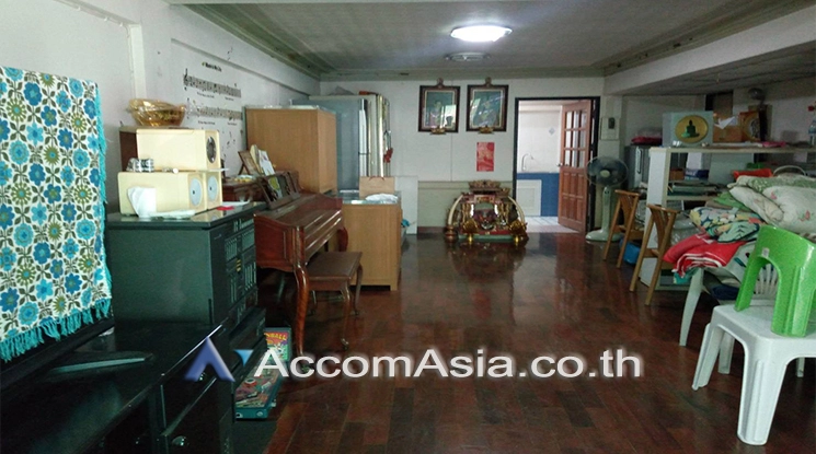unitHome Office |  2 Bedrooms  Townhouse For Rent in Sathorn, Bangkok  near BTS Chong Nonsi (AA22624)