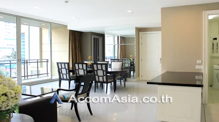  3 Bedrooms  Condominium For Rent in Sukhumvit, Bangkok  near BTS Phrom Phong (AA22627)