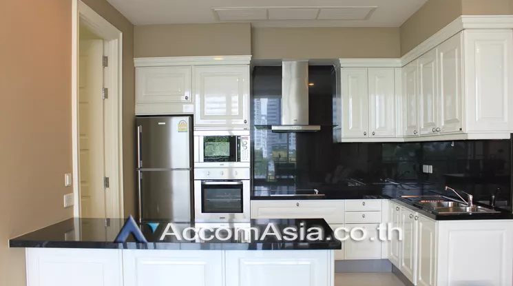  3 Bedrooms  Condominium For Rent in Sukhumvit, Bangkok  near BTS Phrom Phong (AA22627)