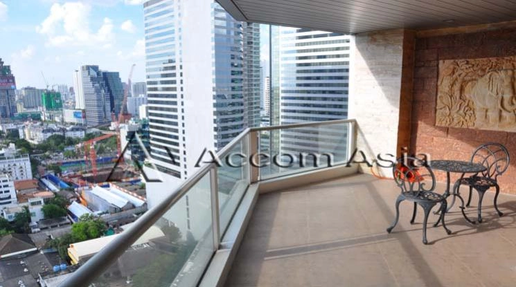 unit 2 Bedrooms  Condominium For Rent in Sathorn, Bangkok  near BTS Chong Nonsi (23580)