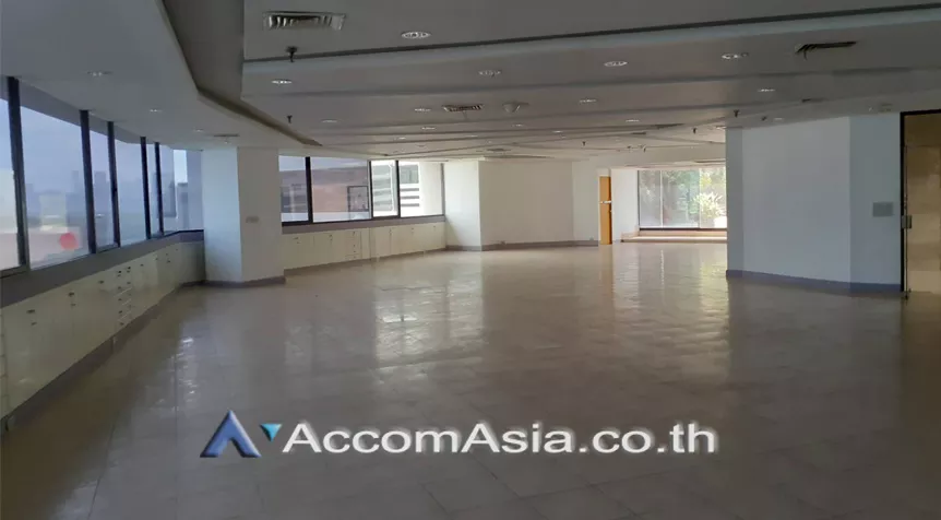 unit Office space For Rent in Silom, Bangkok  near BTS Sala Daeng - MRT Silom (AA22644)