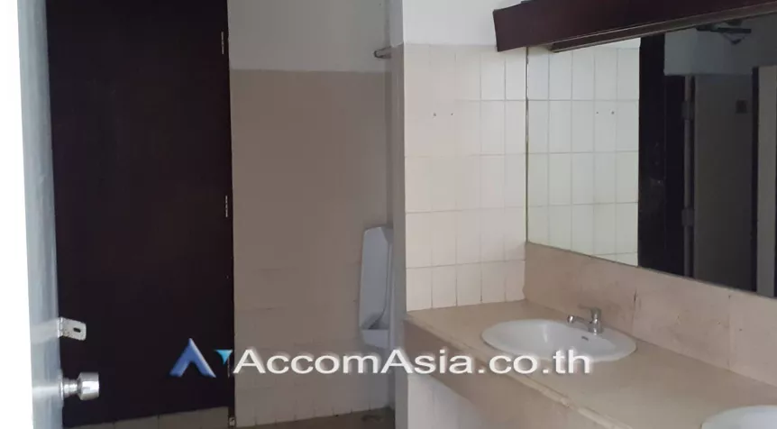 unit Office space For Rent in Silom, Bangkok  near BTS Sala Daeng - MRT Silom (AA22646)