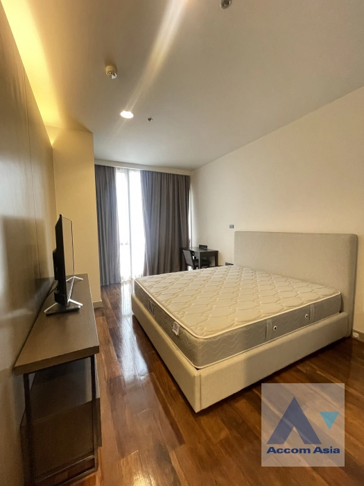 6  4 br Apartment for rent and sale in Sukhumvit ,Bangkok  at Modern Apartment AA22653
