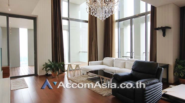 unitDuplex Condo |  4 Bedrooms  Condominium For Rent in Sathorn, Bangkok  near BTS Chong Nonsi - MRT Lumphini (AA22676)
