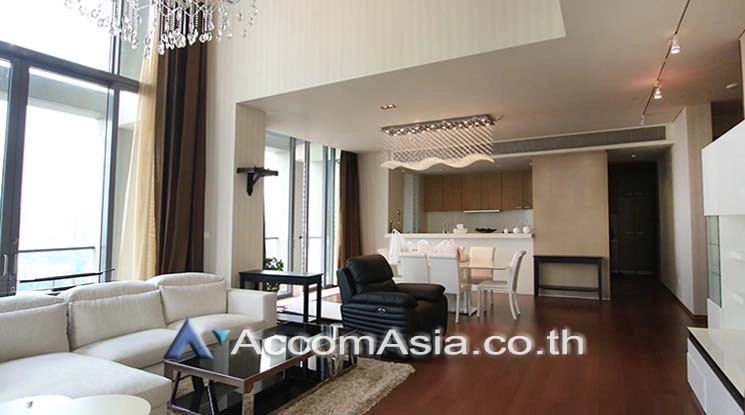 Duplex Condo |  4 Bedrooms  Condominium For Rent in Sathorn, Bangkok  near BTS Chong Nonsi - MRT Lumphini (AA22676)