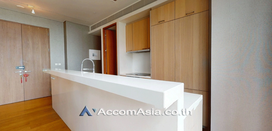 unitBig Balcony, Duplex Condo |  3 Bedrooms  Condominium For Rent & Sale in Sathorn, Bangkok  near BTS Chong Nonsi - MRT Lumphini (AA22677)