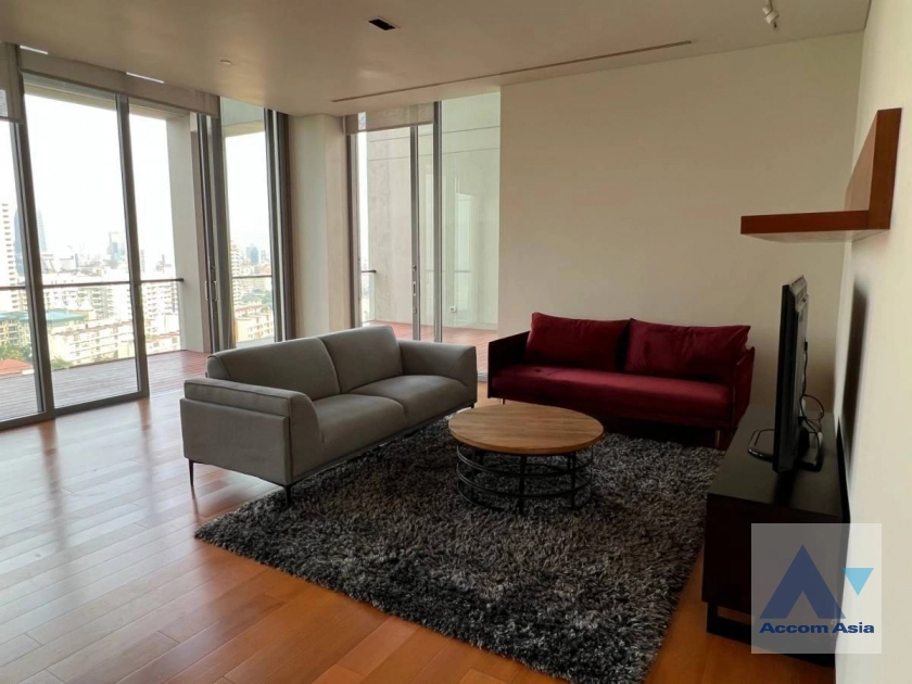unitDuplex Condo |  Bright condominium with spacious layout and soft-toned design (AA22685)