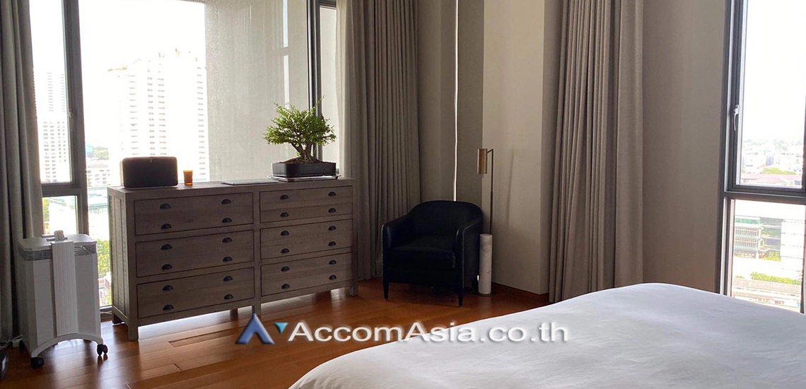 unitDuplex Condo |  Modern condominium with warm interiors and greenery views in Sathorn (AA22687)