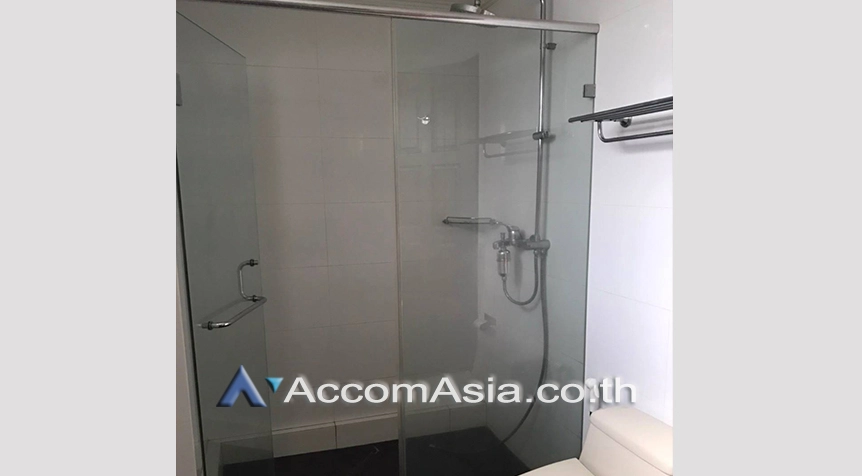 6  4 br House for rent and sale in Pattanakarn ,Bangkok BTS On Nut at Panya Pattanakarn Village AA22693