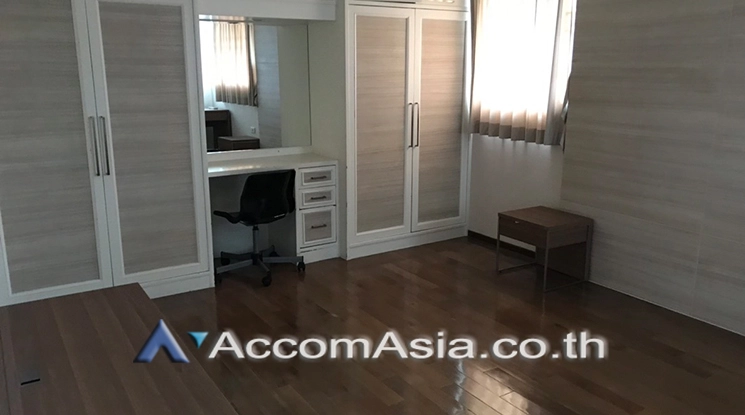 9  2 br Condominium For Sale in Sukhumvit ,Bangkok BTS Ekkamai at Tai Ping Tower AA22703