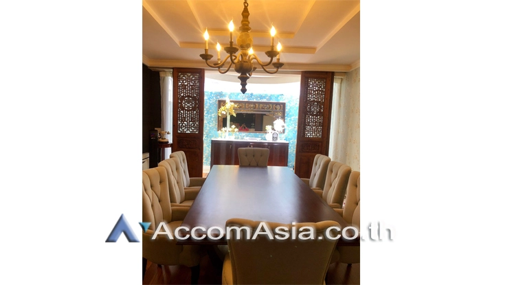 11  4 br Townhouse For Rent in Ploenchit ,Bangkok BTS Chitlom AA22708