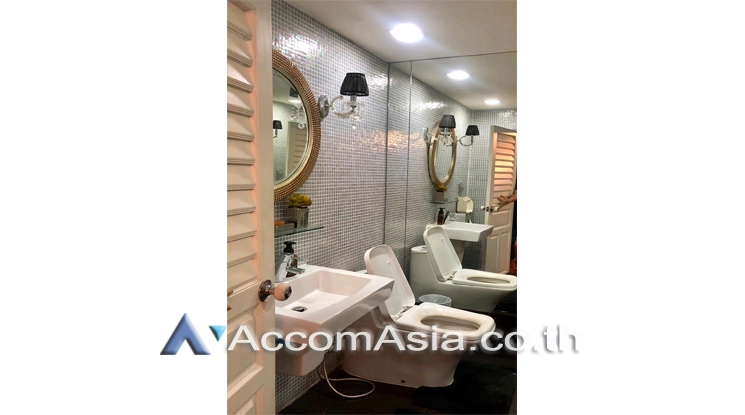 12  4 br Townhouse For Rent in Ploenchit ,Bangkok BTS Chitlom AA22708