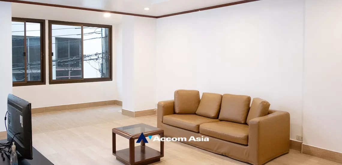 unitHome Office |  3 Bedrooms  Townhouse For Rent & Sale in Sukhumvit, Bangkok  near BTS Phra khanong (AA22720)