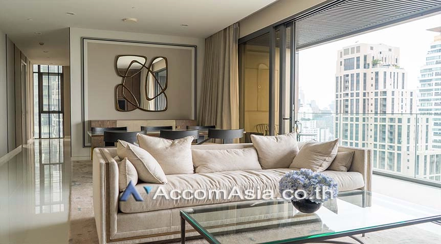  2 Bedrooms  Condominium For Rent in Sukhumvit, Bangkok  near BTS Phrom Phong (AA22727)