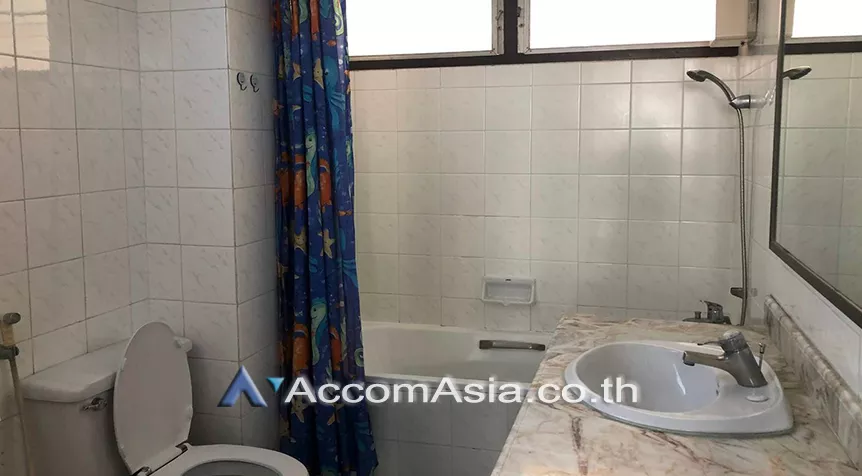 6  3 br Apartment For Rent in Sukhumvit ,Bangkok BTS Phrom Phong at Living with Private Environment   AA22728