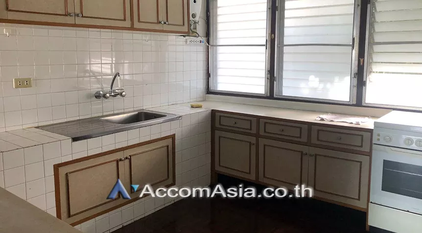 7  3 br Apartment For Rent in Sukhumvit ,Bangkok BTS Phrom Phong at Living with Private Environment   AA22728