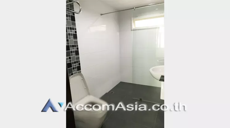 5  3 br Apartment For Rent in Sukhumvit ,Bangkok BTS Phrom Phong at Living with Private Environment   AA22729
