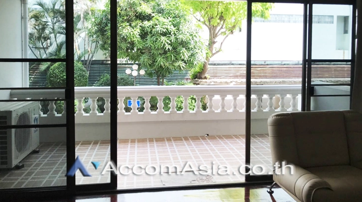 8  3 br Apartment For Rent in Sukhumvit ,Bangkok BTS Phrom Phong at Living with Private Environment   AA22729