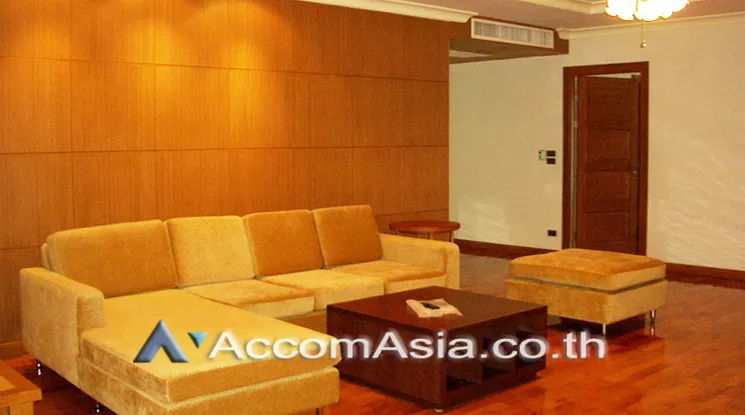  2  4 br Apartment For Rent in Sukhumvit ,Bangkok BTS Nana at Fully Furnished Suites AA22746