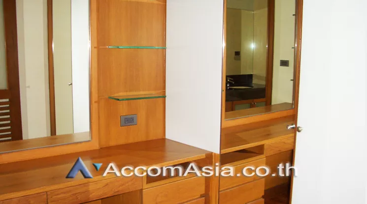 10  4 br Apartment For Rent in Sukhumvit ,Bangkok BTS Nana at Fully Furnished Suites AA22746