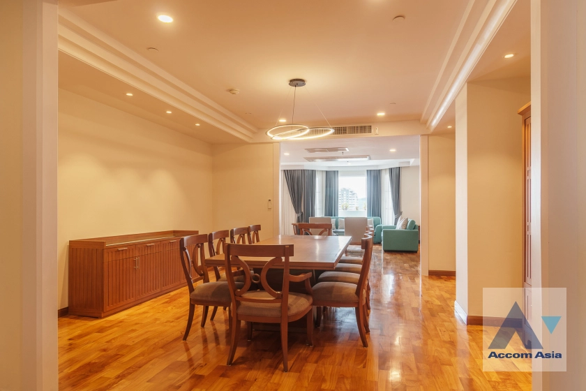 6  4 br Apartment For Rent in Sukhumvit ,Bangkok BTS Nana at Fully Furnished Apartment, Only 2 mins walk to BTS AA22746