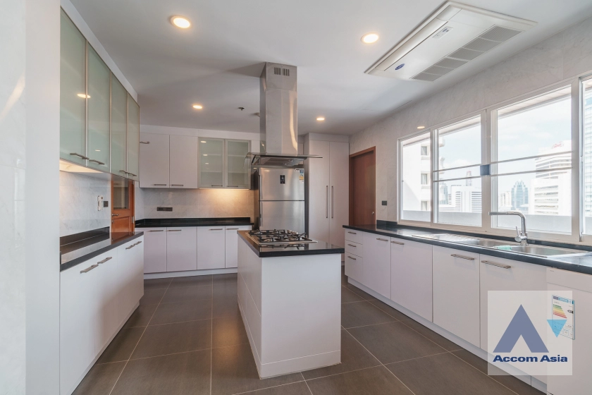 9  4 br Apartment For Rent in Sukhumvit ,Bangkok BTS Nana at Fully Furnished Apartment, Only 2 mins walk to BTS AA22746