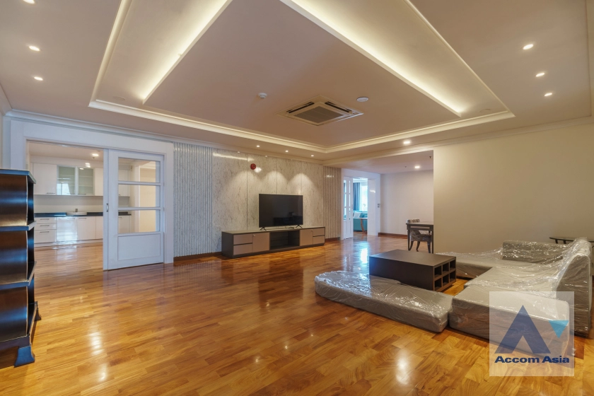 12  4 br Apartment For Rent in Sukhumvit ,Bangkok BTS Nana at Fully Furnished Apartment, Only 2 mins walk to BTS AA22746