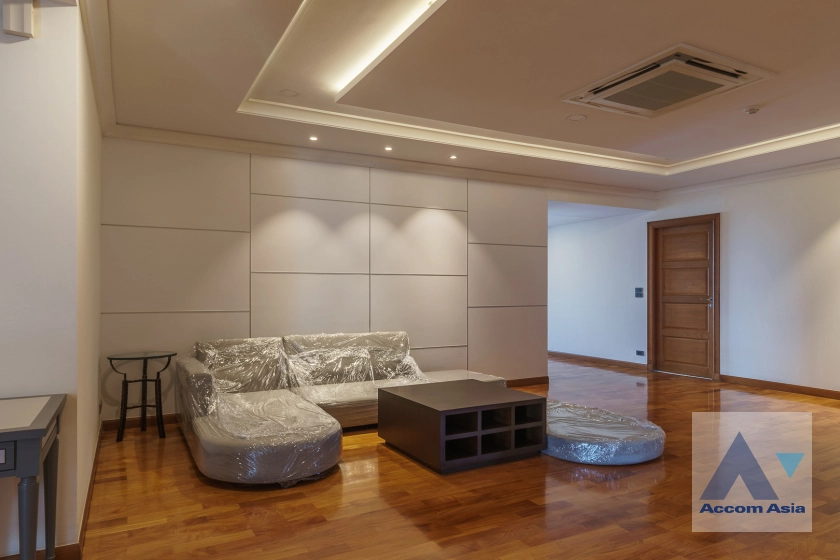 11  4 br Apartment For Rent in Sukhumvit ,Bangkok BTS Nana at Fully Furnished Apartment, Only 2 mins walk to BTS AA22746