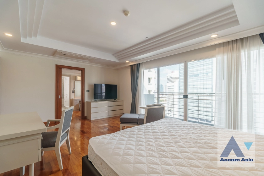 16  4 br Apartment For Rent in Sukhumvit ,Bangkok BTS Nana at Fully Furnished Apartment, Only 2 mins walk to BTS AA22746