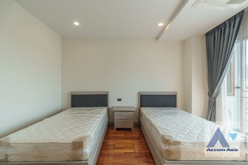24  4 br Apartment For Rent in Sukhumvit ,Bangkok BTS Nana at Fully Furnished Apartment, Only 2 mins walk to BTS AA22746