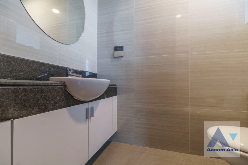 36  4 br Apartment For Rent in Sukhumvit ,Bangkok BTS Nana at Fully Furnished Apartment, Only 2 mins walk to BTS AA22746