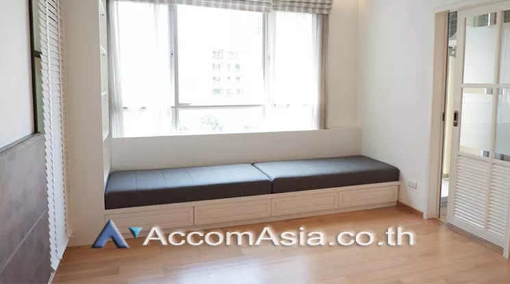 unit 1 Bedroom  Condominium For Sale in Sukhumvit, Bangkok  near BTS Ekkamai (AA22778)