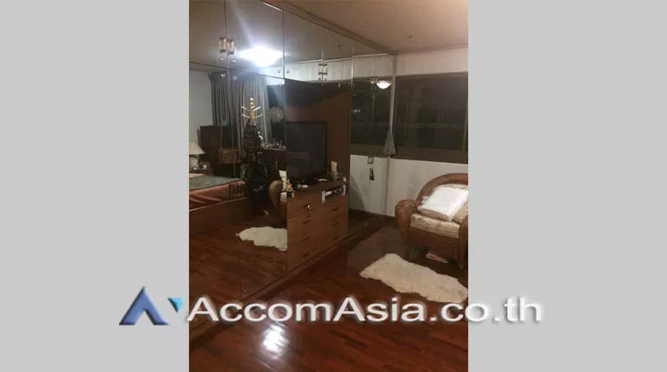 Phaholyothin Place Condominium  2 Bedroom for Sale BTS Phrom Phong in Sukhumvit Bangkok
