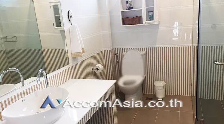 11  5 br House for rent and sale in Bang Na ,Bangkok MRT Phetchaburi - ARL Makkasan at Fantasia Villa 4 AA69323