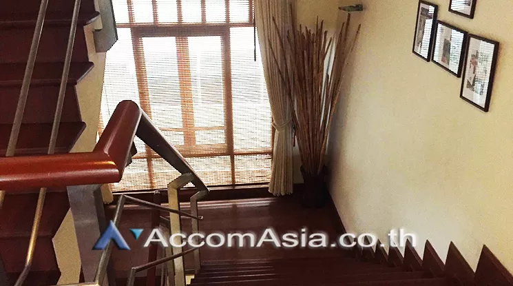 7  5 br House for rent and sale in Bang Na ,Bangkok MRT Phetchaburi - ARL Makkasan at Fantasia Villa 4 AA69323