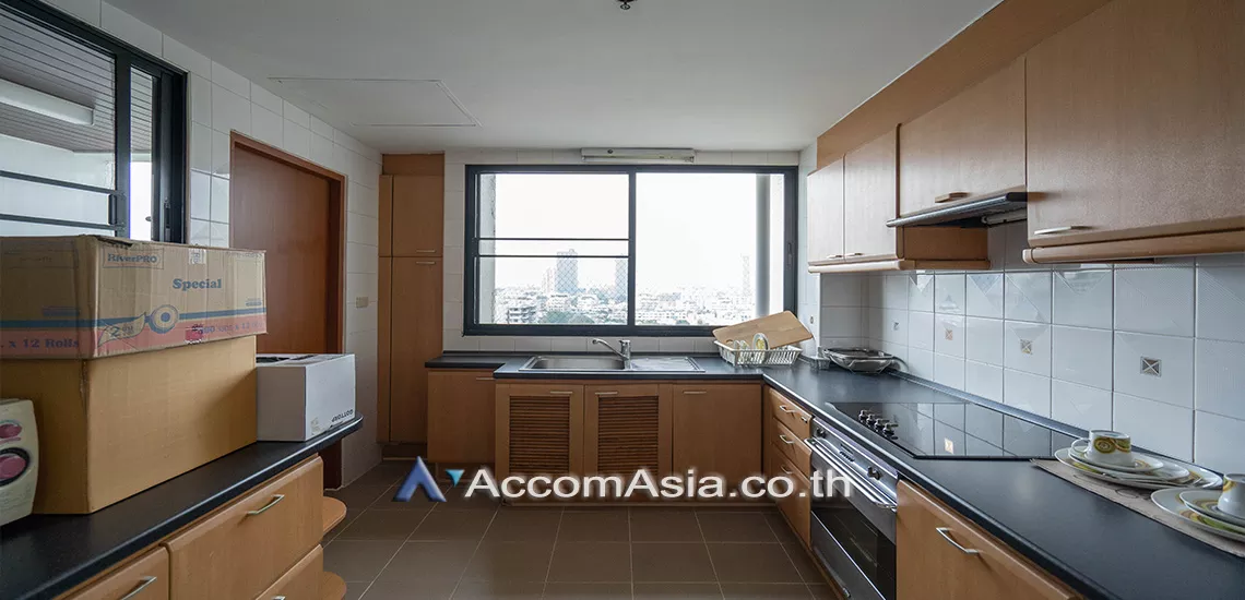 4  3 br Apartment For Rent in Sukhumvit ,Bangkok BTS Thong Lo at Spacious and Comfortable Living   AA22801